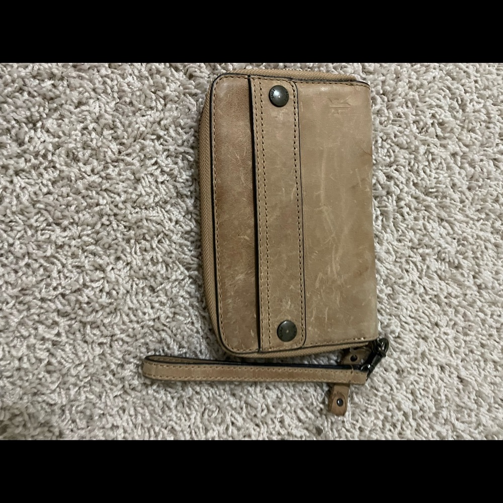 Frye wallet